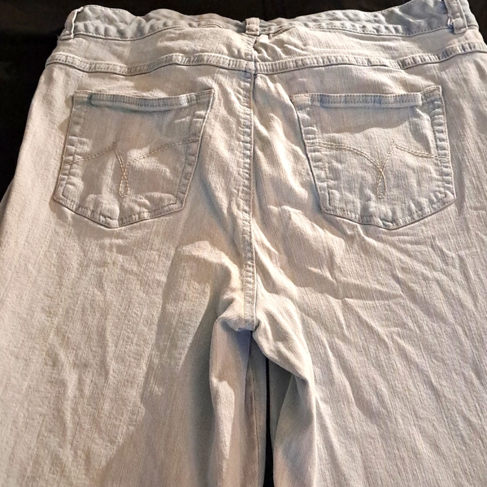 Just My Size 18W White washed stretchy jeans